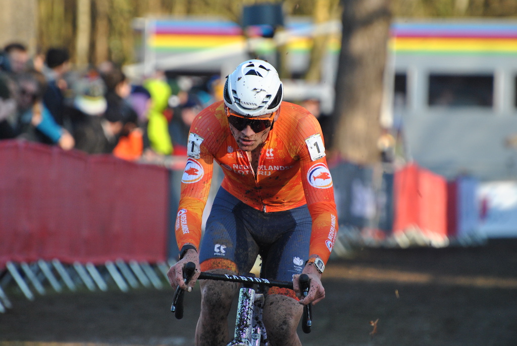 Championnats du Monde UCI CycloCross Liévin 2025 Van der Poel seul